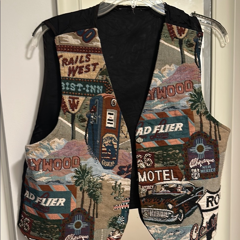 Vintage Tapestry Vest with Retro Motifs